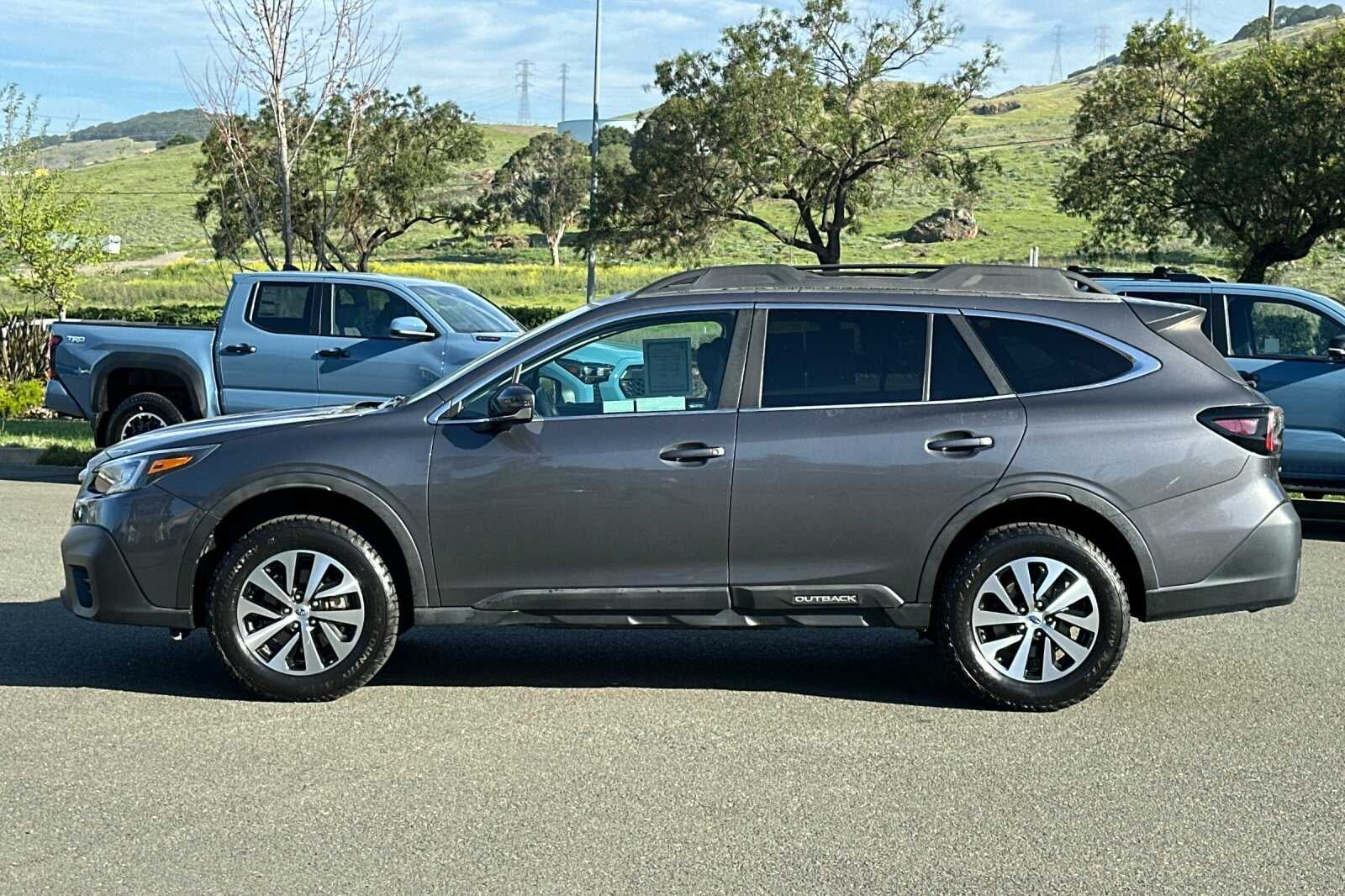 2022 Subaru Outback Premium
