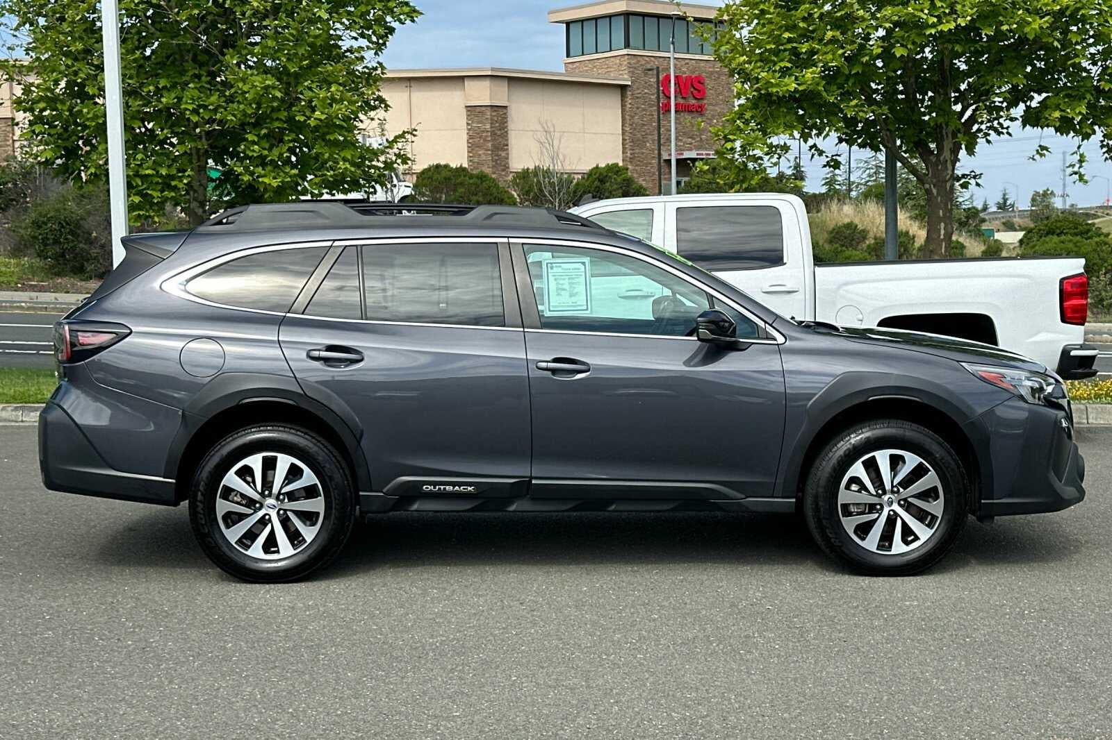 2023 Subaru Outback Premium