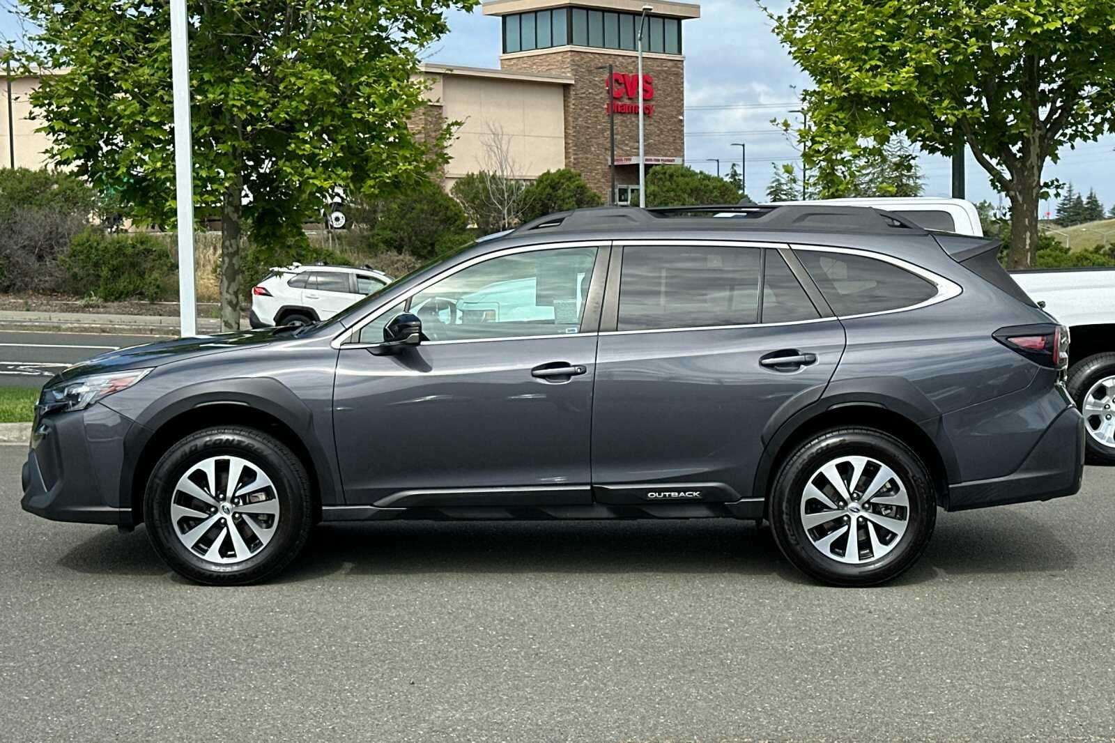 2023 Subaru Outback Premium