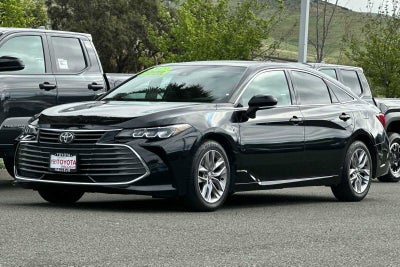 2022 Toyota Avalon XLE