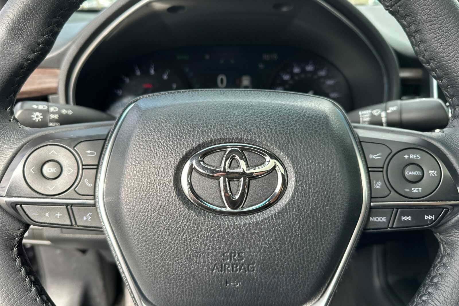 2022 Toyota Avalon XLE