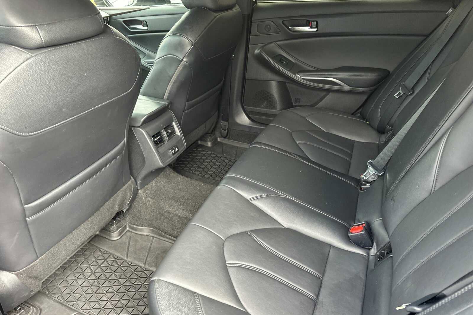 2022 Toyota Avalon XLE