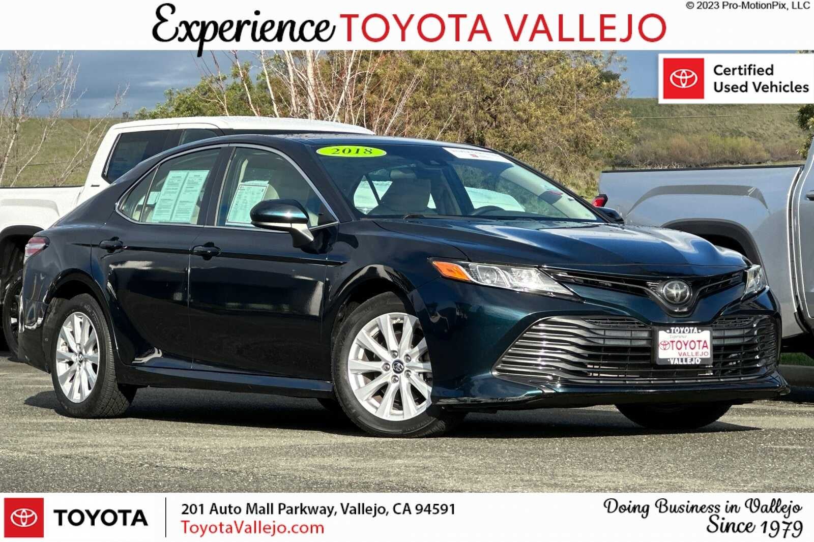 2018 Toyota Camry SE 4D Sedan