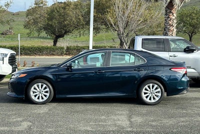 2018 Toyota Camry SE 4D Sedan