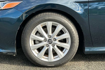 2018 Toyota Camry SE 4D Sedan