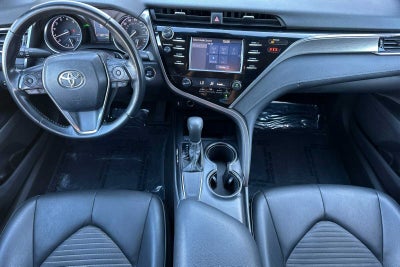2018 Toyota Camry SE 4D Sedan