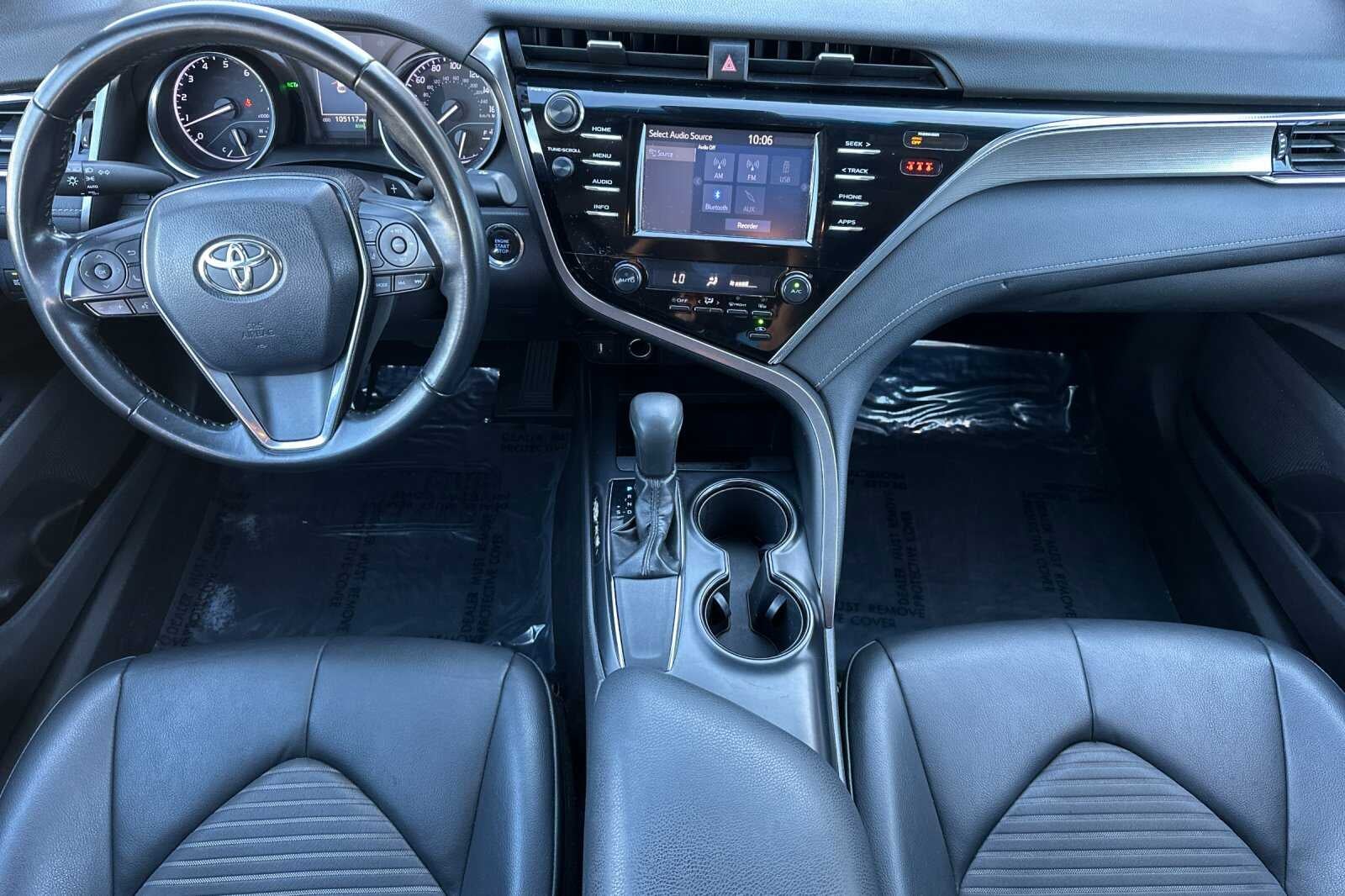 2018 Toyota Camry SE 4D Sedan