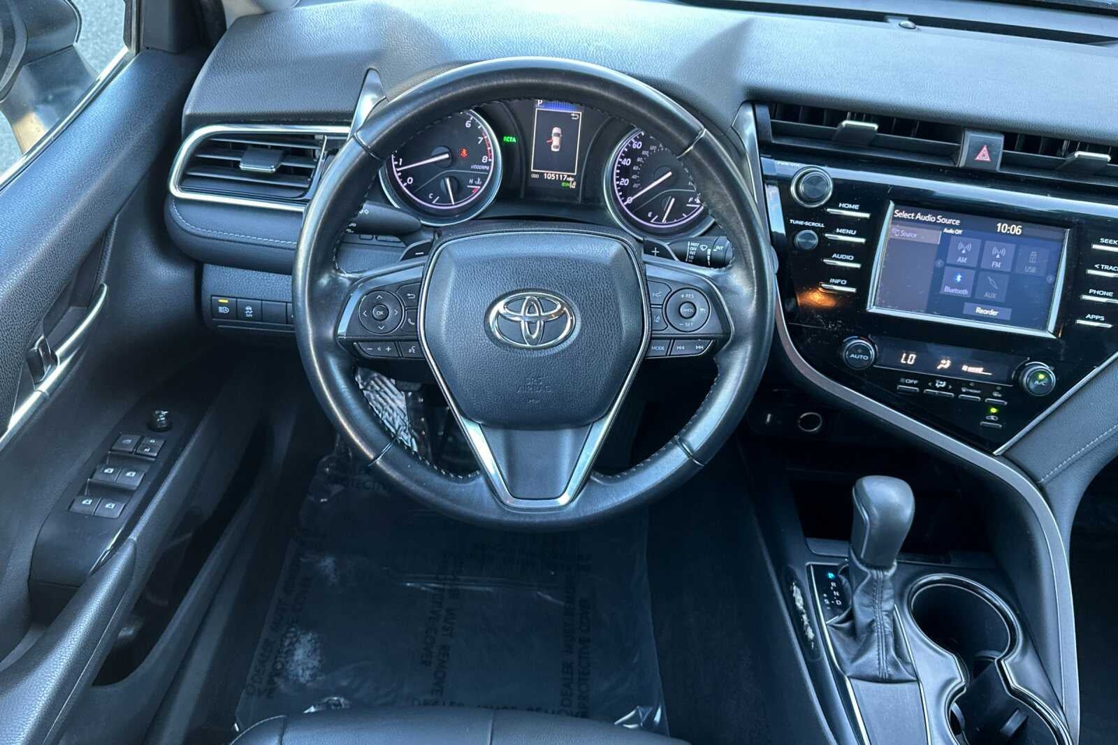 2018 Toyota Camry SE 4D Sedan