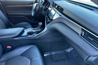 2018 Toyota Camry SE 4D Sedan