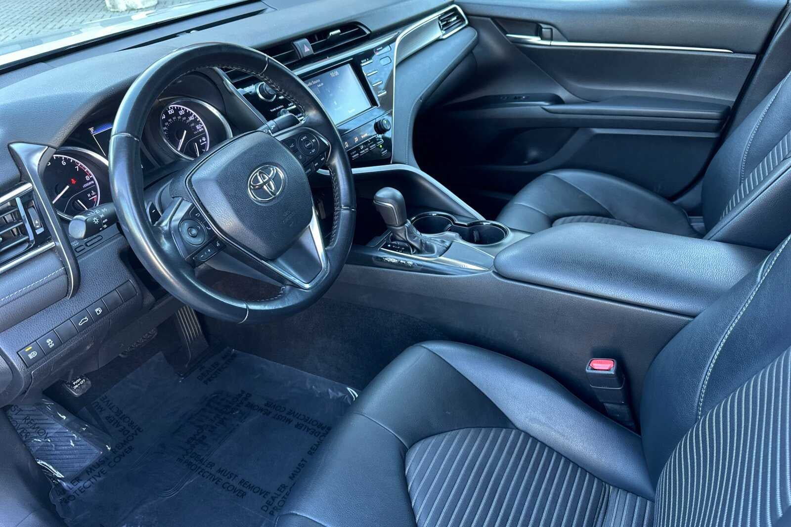 2018 Toyota Camry SE 4D Sedan