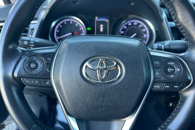 2018 Toyota Camry SE 4D Sedan