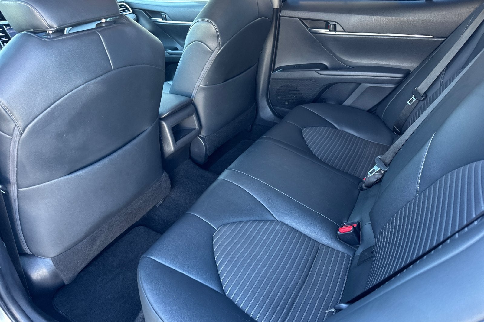 2018 Toyota Camry SE 4D Sedan