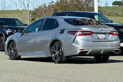 2018 Toyota Camry SE 4D Sedan