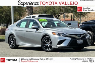 2019 Toyota Camry SE 4D Sedan
