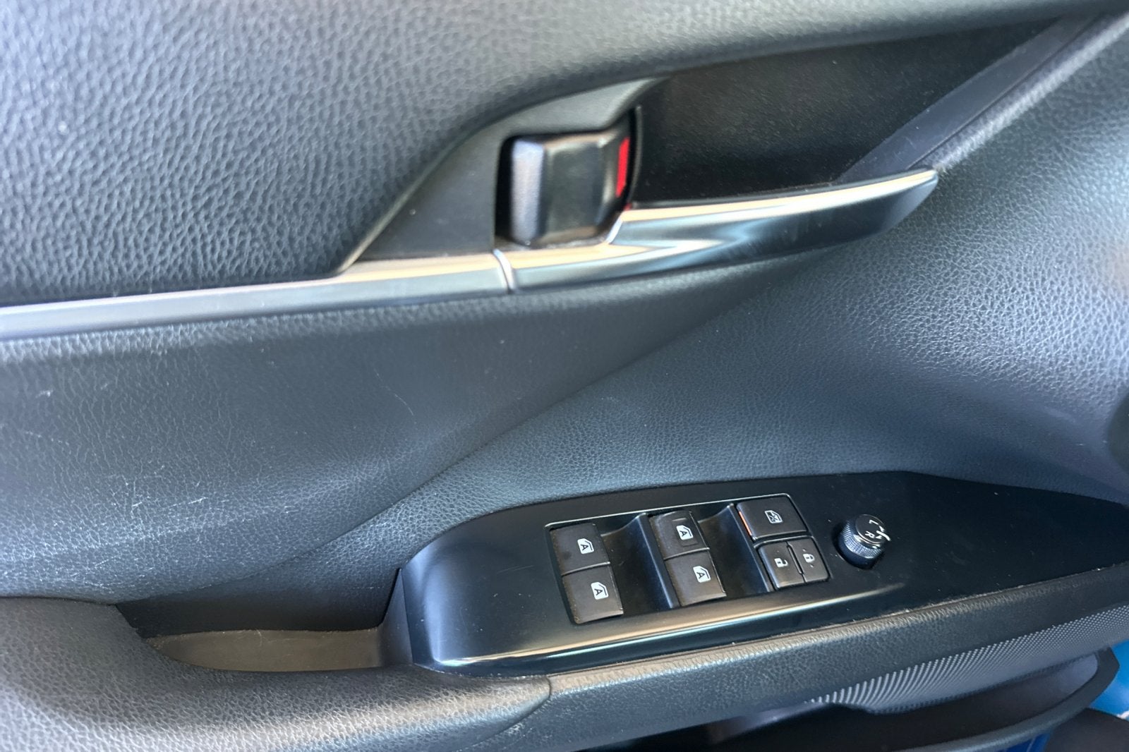 2018 Toyota Camry SE 4D Sedan