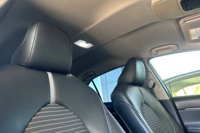 2018 Toyota Camry SE 4D Sedan