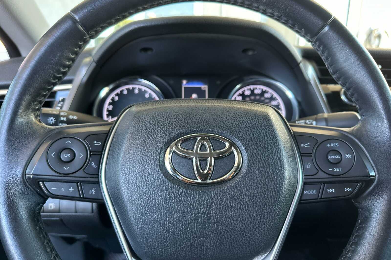 2018 Toyota Camry SE 4D Sedan