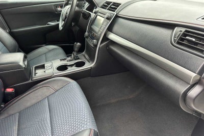 2015 Toyota Camry Hybrid Hybrid SE 4D Sedan