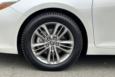 2015 Toyota Camry Hybrid Hybrid SE 4D Sedan