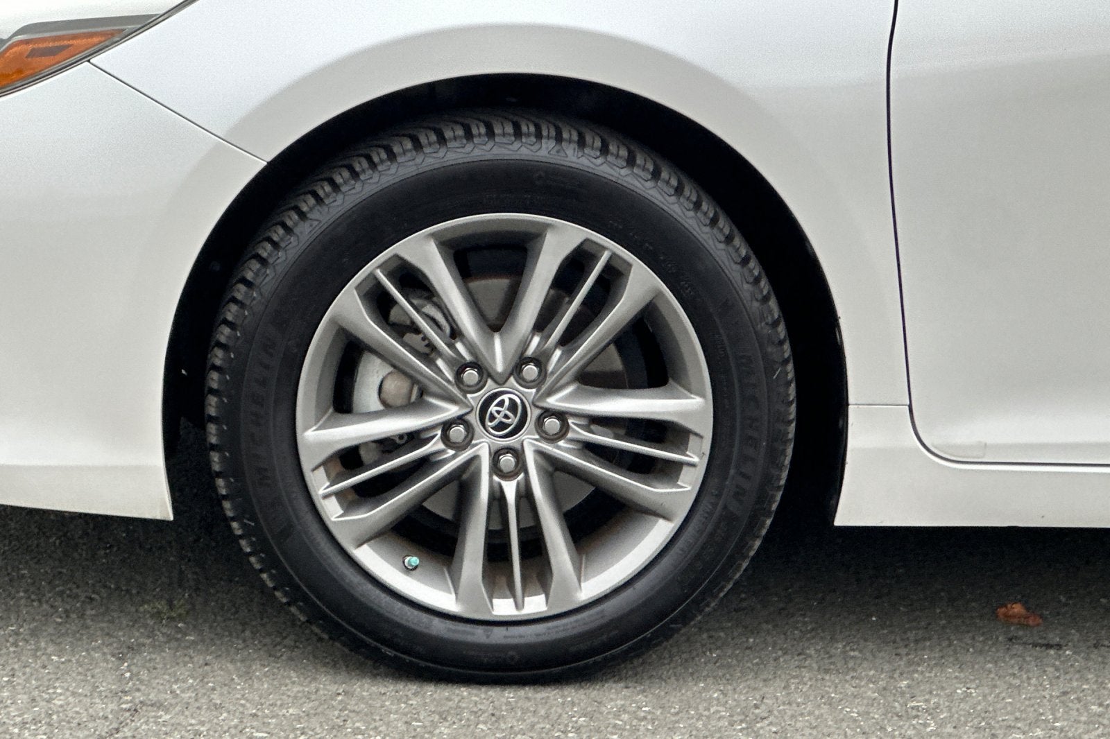 2015 Toyota Camry Hybrid Hybrid SE 4D Sedan