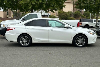 2015 Toyota Camry Hybrid Hybrid SE 4D Sedan
