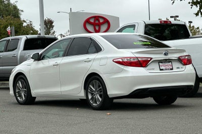 2015 Toyota Camry Hybrid Hybrid SE 4D Sedan