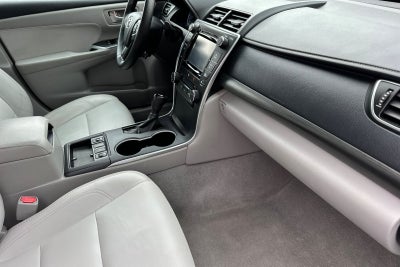 2015 Toyota Camry Hybrid Hybrid XLE 4D Sedan