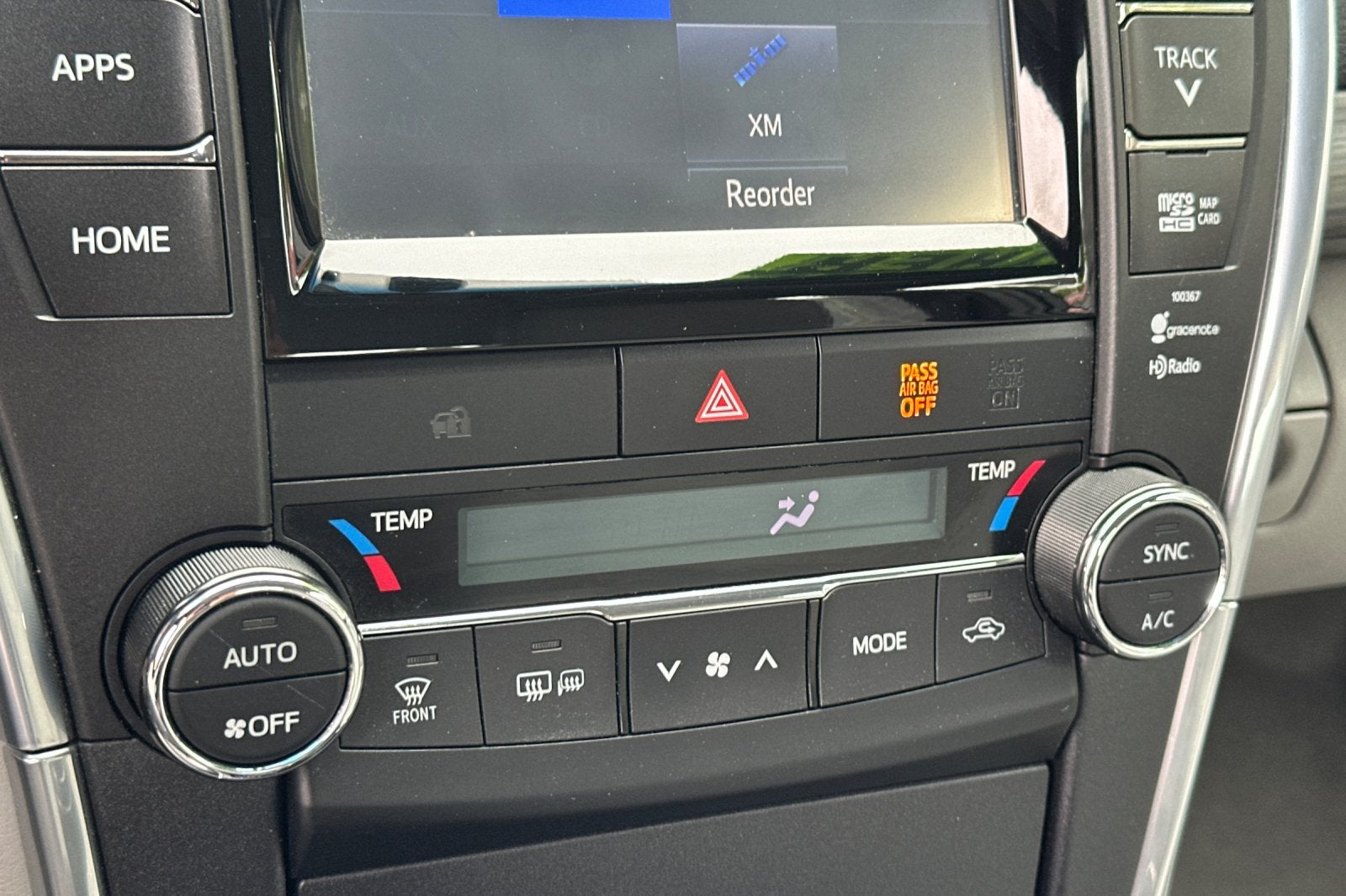 2015 Toyota Camry Hybrid Hybrid XLE 4D Sedan