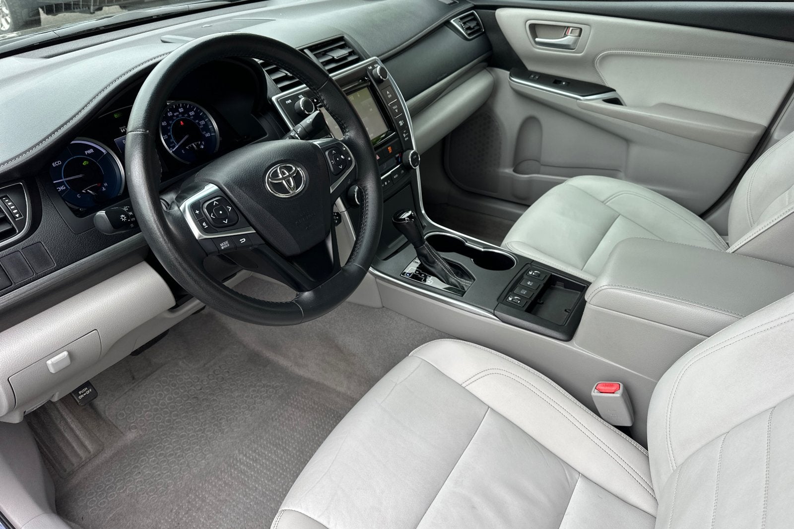 2015 Toyota Camry Hybrid Hybrid XLE 4D Sedan
