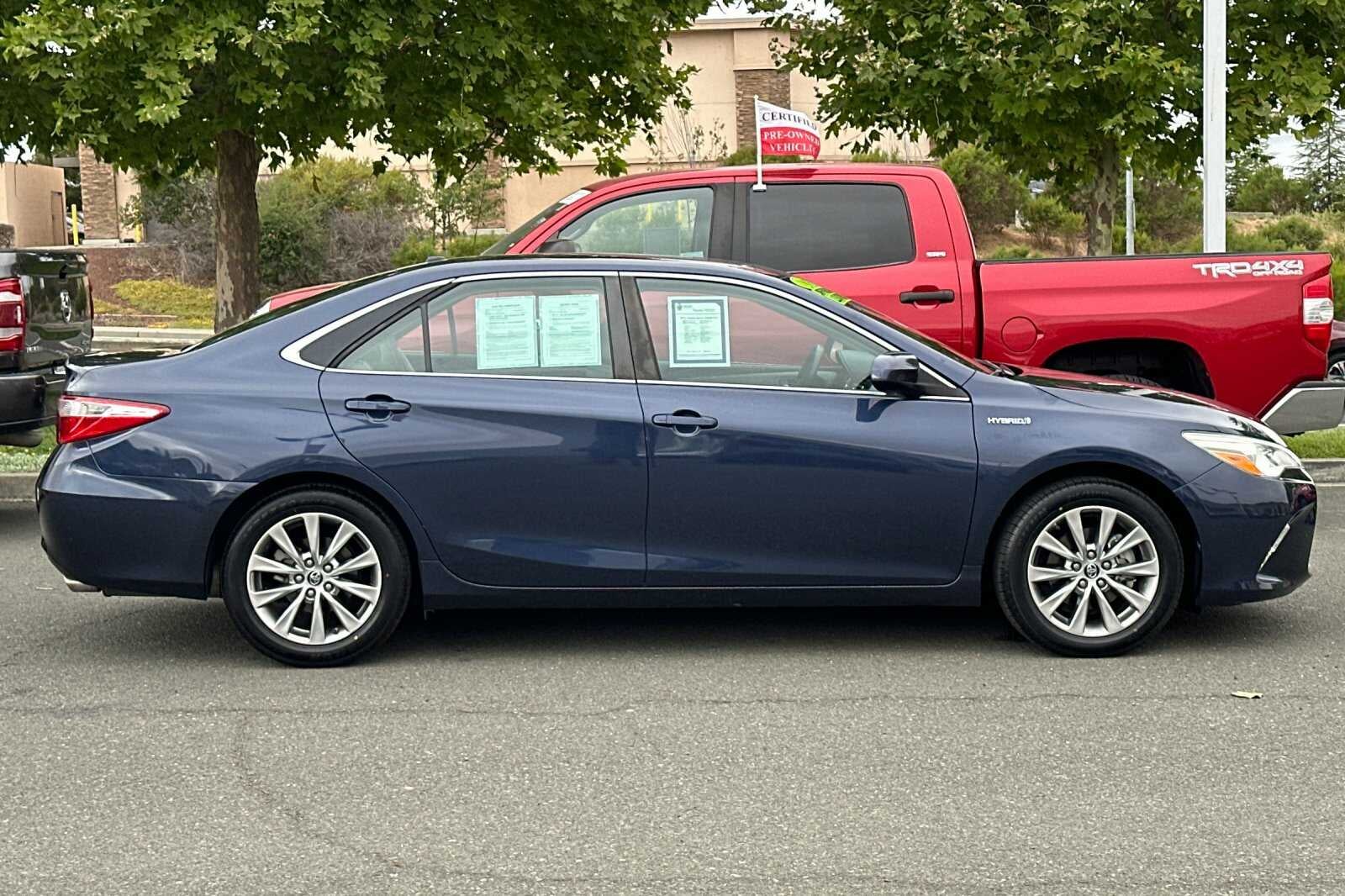 2015 Toyota Camry Hybrid Hybrid XLE 4D Sedan