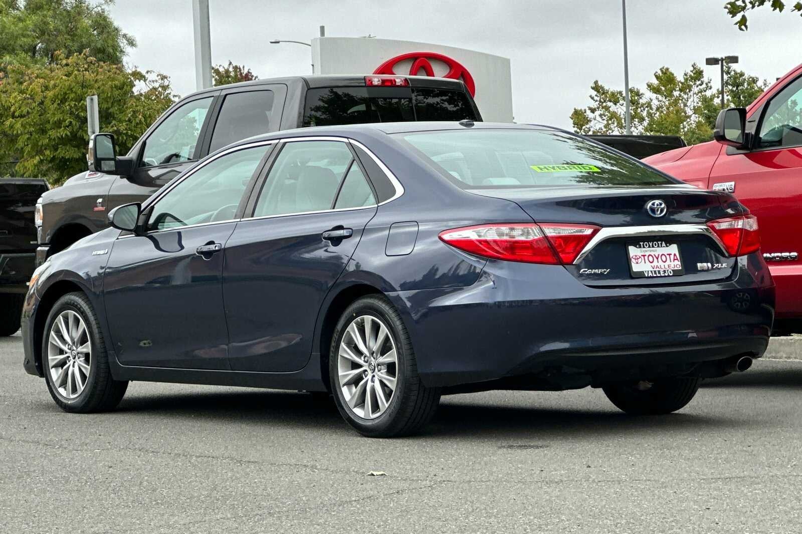 2015 Toyota Camry Hybrid Hybrid XLE 4D Sedan