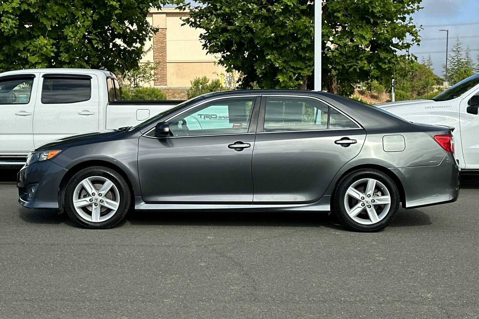 2013 Toyota Camry SE 4D Sedan