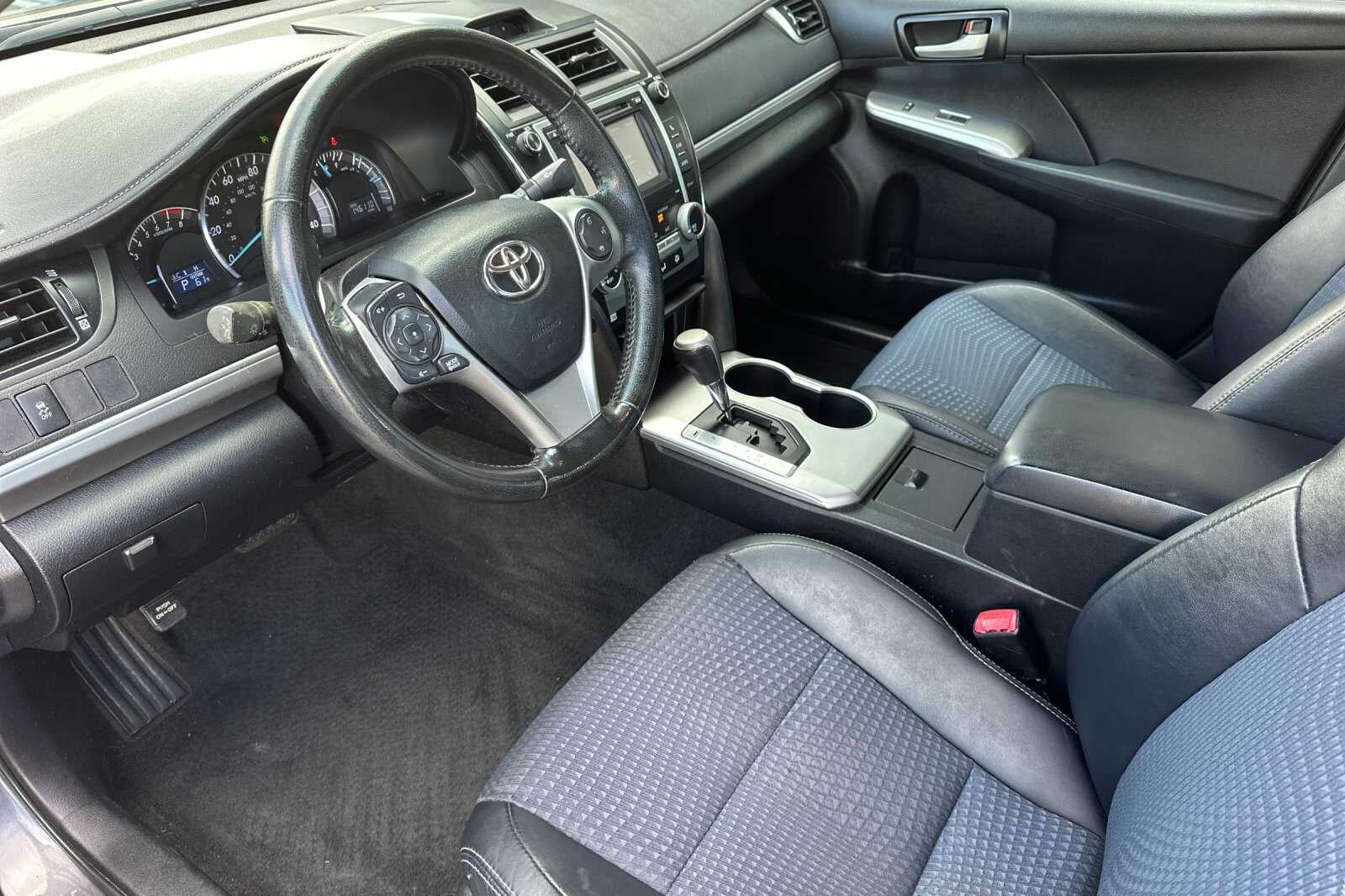 2013 Toyota Camry SE 4D Sedan
