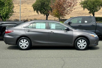 2017 Toyota Camry 2.5L LE