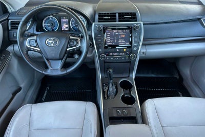 2017 Toyota Camry XLE 4D Sedan