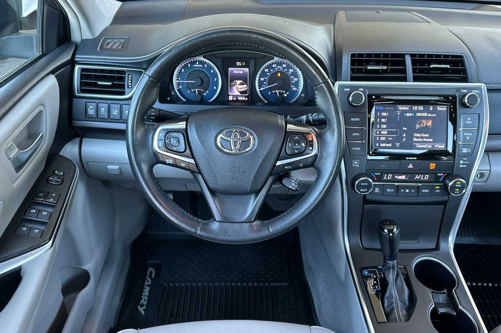 2017 Toyota Camry XLE 4D Sedan