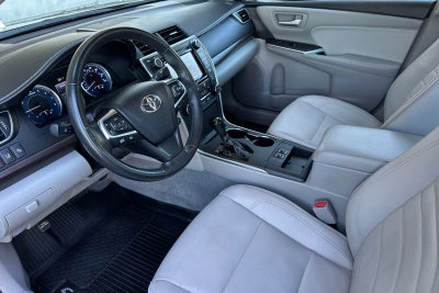 2017 Toyota Camry XLE 4D Sedan