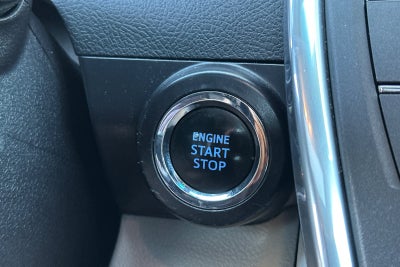 2017 Toyota Camry XLE 4D Sedan