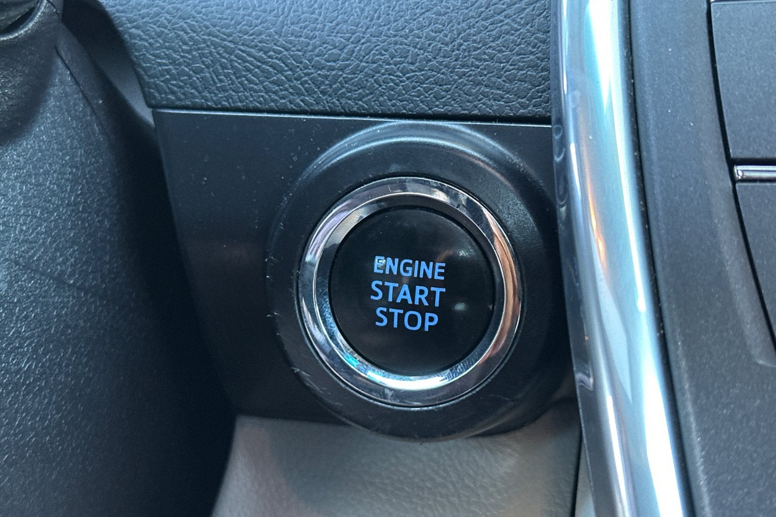 2017 Toyota Camry XLE 4D Sedan