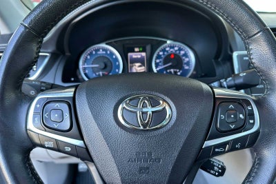 2017 Toyota Camry XLE 4D Sedan