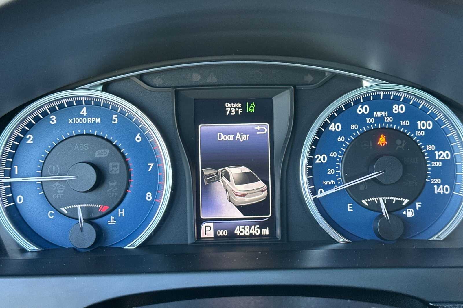 2017 Toyota Camry XLE 4D Sedan