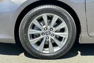2017 Toyota Camry XLE 4D Sedan