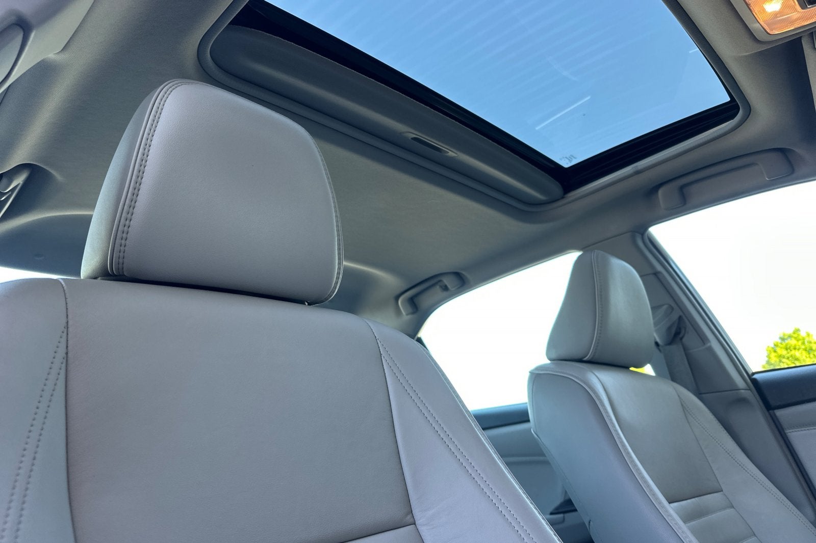 2017 Toyota Camry XLE 4D Sedan