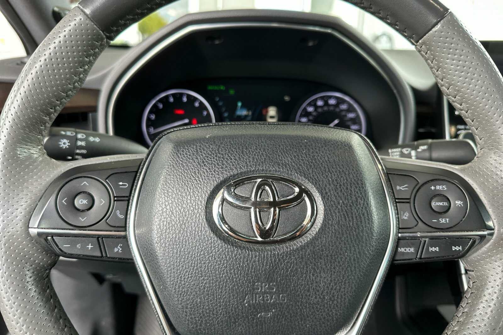 2019 Toyota Avalon Limited 4D Sedan