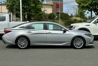 2019 Toyota Avalon Limited 4D Sedan