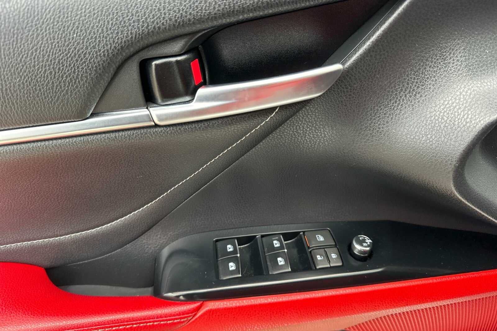 2018 Toyota Camry XSE V6 4D Sedan