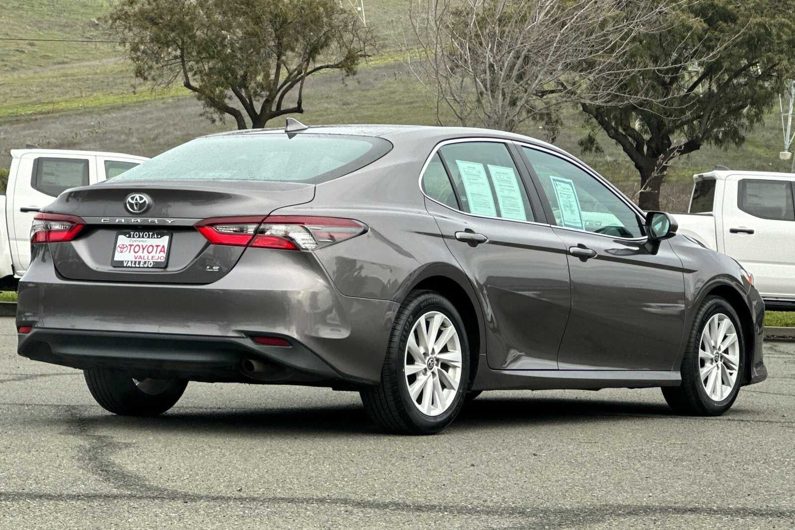 2022 Toyota Camry LE
