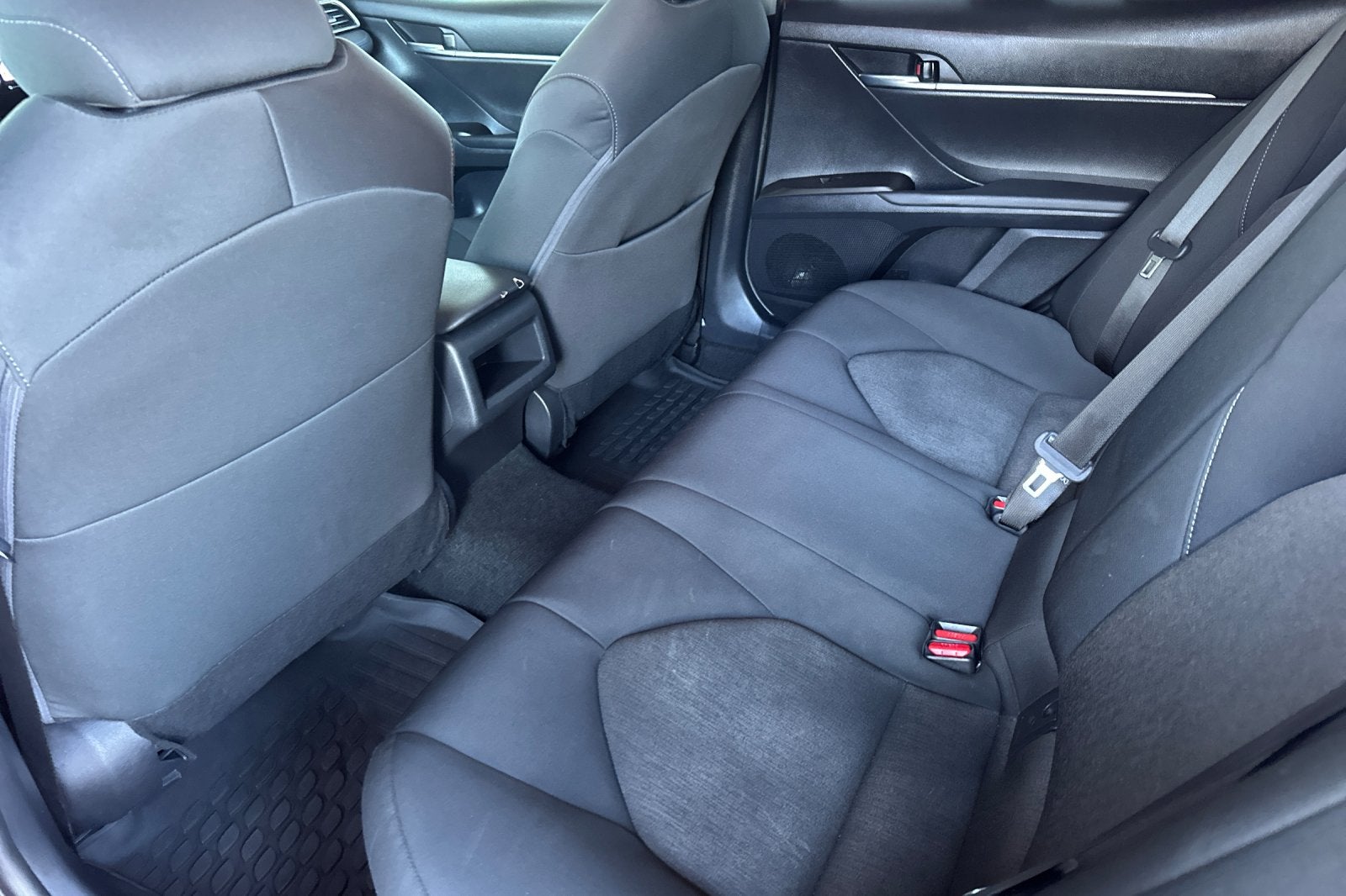 2023 Toyota Camry Hybrid LE