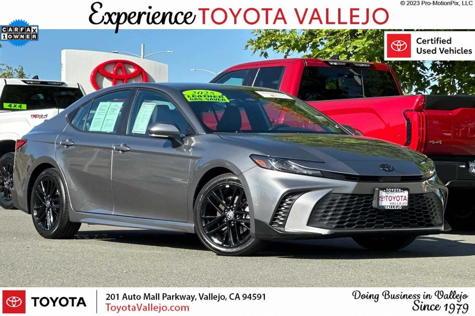 2025 Toyota Camry SE 4D Sedan