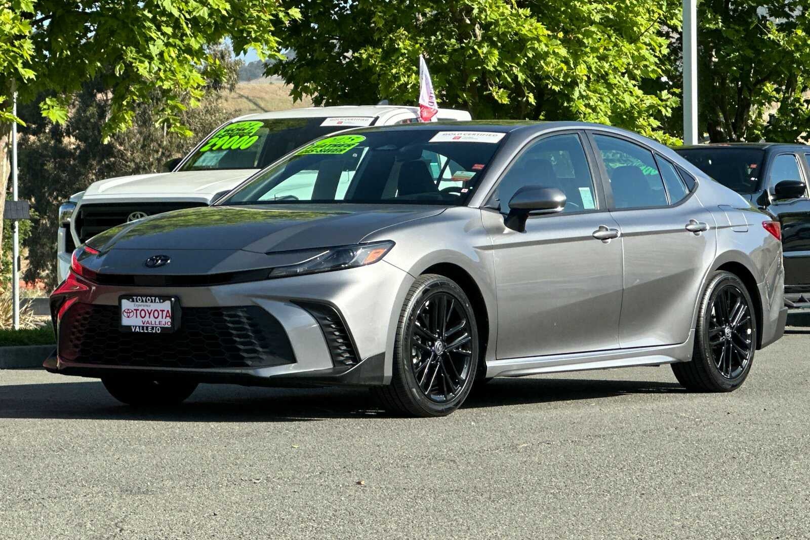 2025 Toyota Camry SE 4D Sedan